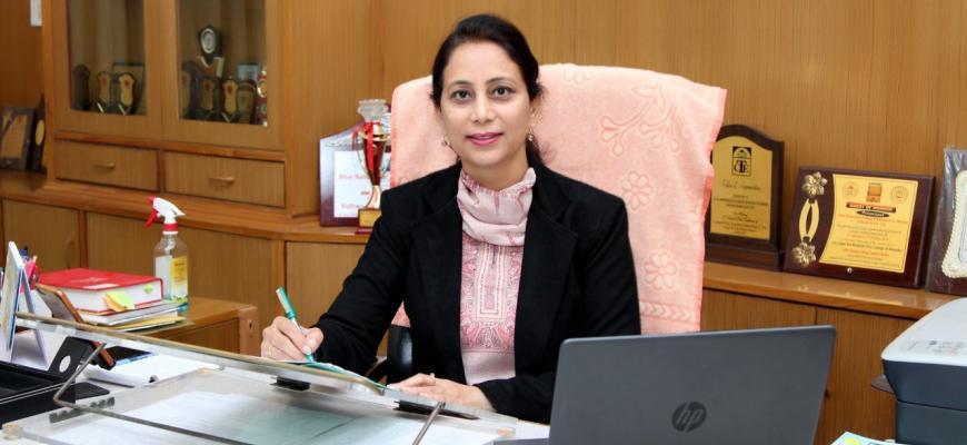 Dr Amandeep Kaur (Principal) (Additional Charge)